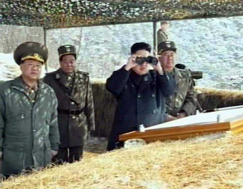Ким Чен Ун (3)