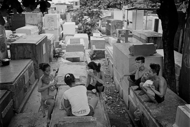 Город-кладбище в Маниле (14)