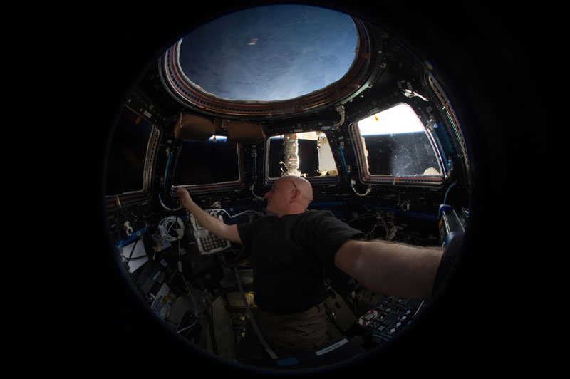 Купол МКС - окно в Космос (10)
